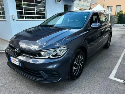 Usata VW Polo Trendline 90 CV (66 kW) 2022 Nero Berlina