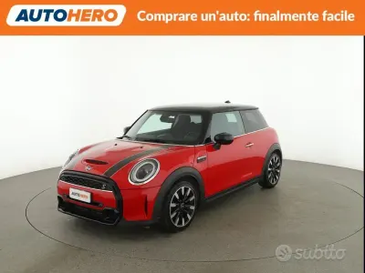Usata Mini Cooper S Essential 178 CV (130 kW) 2023 Rosso Utilitaria