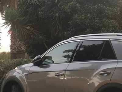 Usata VW T-Roc 110 CV (80 kW) 2022 Grigio SUV