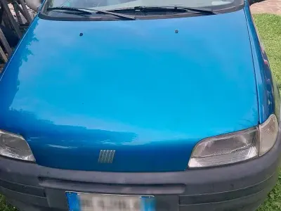Usata Fiat Punto 105 CV (77 kW) 1999 Bluazzurro Utilitaria
