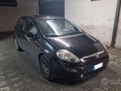 Nero Usata 2010 Fiat Punto Evo Dynamic Utilitaria | 3000 € (Ottimo prezzo)