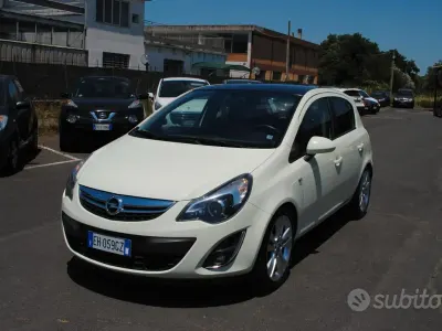 Usata Opel Corsa 85 CV (62 kW) 2011 Bianco Utilitaria