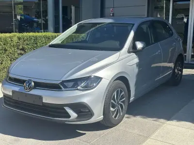 Usata VW Polo Life 95 CV (69 kW) 2025 Argento Utilitaria