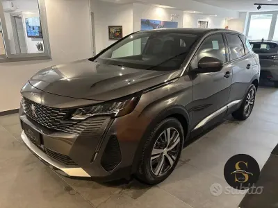 Usata Peugeot 3008 Allure 131 CV (96 kW) 2022 Grigio SUV
