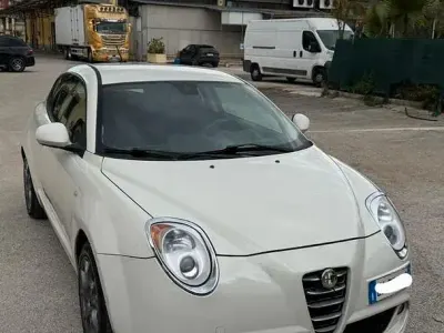 Usata Alfa Romeo MiTo 120 CV (88 kW) 2010 Bianco Utilitaria