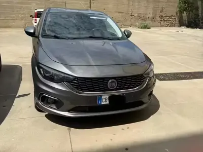 Usata Fiat Tipo Lounge 120 CV (88 kW) 2020 Grigio Berlina