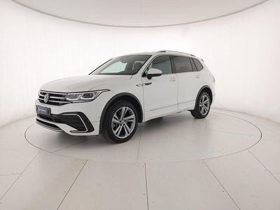 Usata VW Tiguan Allspace R-line 200 CV (147 kW) 2022 Pure white SUV