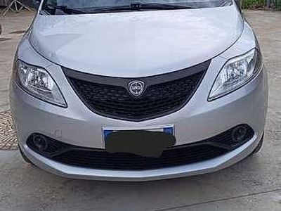 Usata Lancia Ypsilon Silver 69 CV (50 kW) 2021 Utilitaria