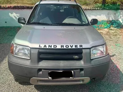 Usata Land Rover Freelander 97 CV (71 kW) 2000 Grigio SUV