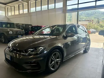 Usata VW Golf VII Sportline 150 CV (110 kW) 2019 Grigio Berlina