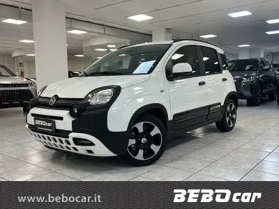 Nuova Fiat Panda Cross 65 CV (47 kW) 2026 Bianco gelato Utilitaria