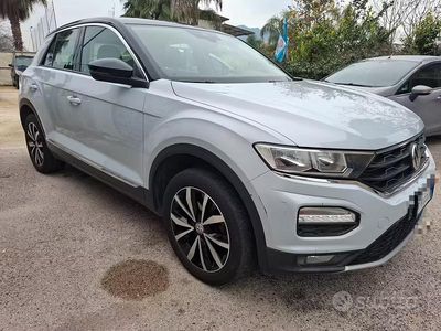 Usata VW T-Roc 115 CV (84 kW) 2019 Bianco SUV