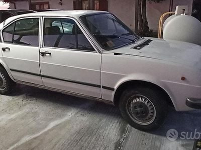Begagnad Alfa Romeo Alfasud Super 1970 Vit Sedan
