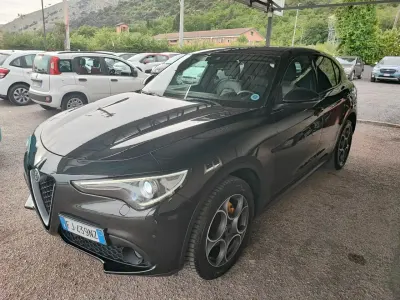Usata Alfa Romeo Stelvio Super 210 CV (154 kW) 2017 Nero SUV