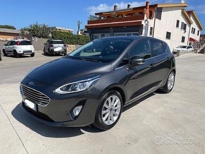Grigio Usata 2018 Ford Fiesta ST-Line Utilitaria | 8900 € (Ottimo prezzo)