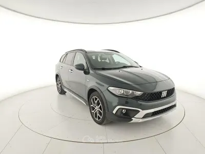 Usata Fiat Tipo Cross 131 CV (96 kW) 2023 Verde Station wagon