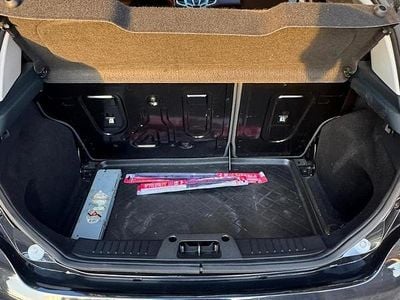 Begagnad Ford Fiesta 73 HK (53 kW) 2008 Svart Halvkombi