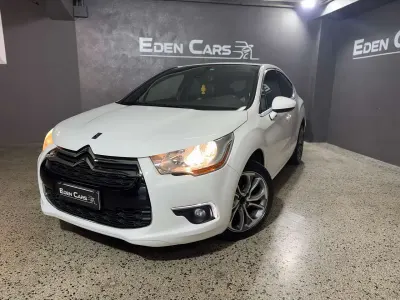 Usata DS Automobiles DS4 So Chic 114 CV (83 kW) 2012 Bianco Berlina