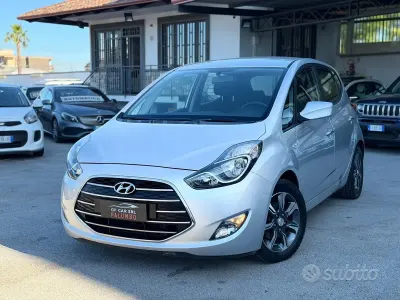 Usata Hyundai ix20 Comfort 90 CV (66 kW) 2016 Grigio Utilitaria