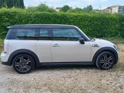 Usata Mini Cooper D 112 CV (82 kW) 2010 Utilitaria