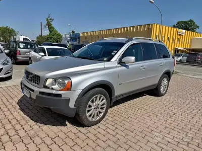 Usata Volvo XC90 185 CV (136 kW) 2005 Grigio SUV