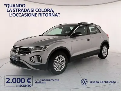 Usata VW T-Roc Life 116 CV (85 kW) 2025 Pyrit silver metallizzato nero SUV