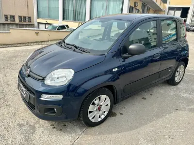 Usata Fiat Panda Pop 69 CV (50 kW) 2017 Blu Utilitaria
