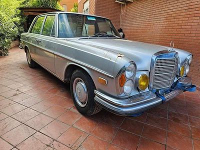 Begagnad Mercedes 280 200 HK (147 kW) 1972 Silver Sedan