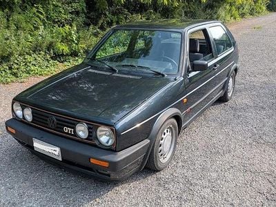 Begagnad VW Golf II GTI 107 HK (78 kW) 1990 Blå Halvkombi