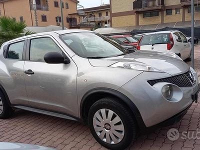 Usata Nissan Juke Visia 110 CV (80 kW) 2011 Grigio SUV