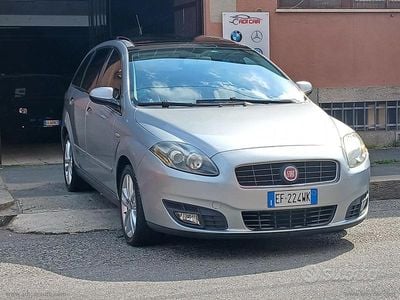 Usata Fiat Croma Emotion 150 CV (110 kW) 2010 Grigio Station wagon