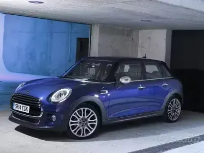 Usata Mini Cooper D Hype 116 CV (85 kW) 2017 Grigio Utilitaria