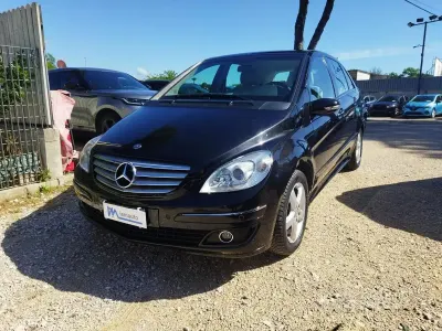 Usata Mercedes B200 193 CV (141 kW) 2007 Nero Monovolume