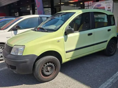 Usata Fiat Panda 69 CV (50 kW) 2006 Verde Utilitaria