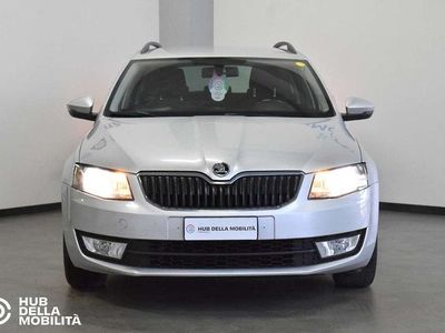 Usata Skoda Octavia G-TEC Active 110 CV (80 kW) 2015 Argento Station wagon