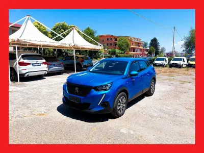 Usata Peugeot 2008 Active 110 CV (80 kW) 2021 Bluazzurro SUV