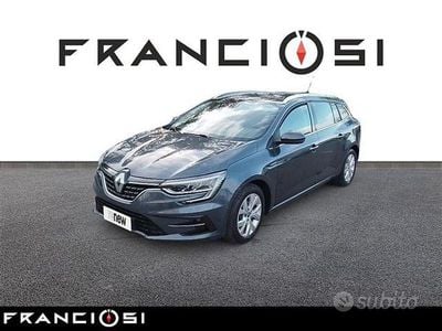 Usata Renault Mégane IV Business 91 CV (66 kW) 2020 Grigio Station wagon