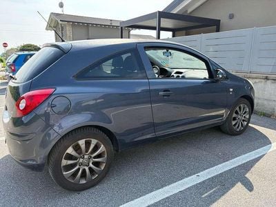 Usata Opel Corsa Club 86 CV (63 kW) 2010 Blu/azzurro Utilitaria