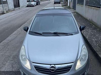 Usata Opel Corsa Sport 90 CV (66 kW) 2008 Berlina