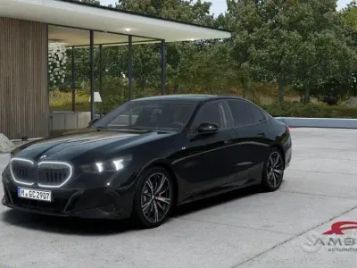Begagnad BMW 520 M Sport 197 HK (144 kW) 2025 Svart