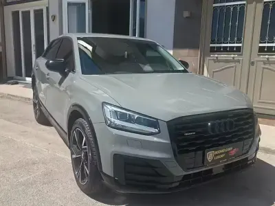 Usata Audi Q2 Sport 150 CV (110 kW) 2017 Grigio SUV