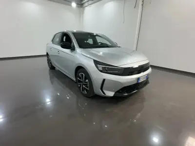 Usata Opel Corsa S 100 CV (73 kW) 2025 Kristall silver Utilitaria