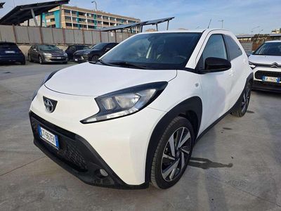 Usata Toyota Aygo X Active 72 CV (52 kW) 2024 Bianco SUV
