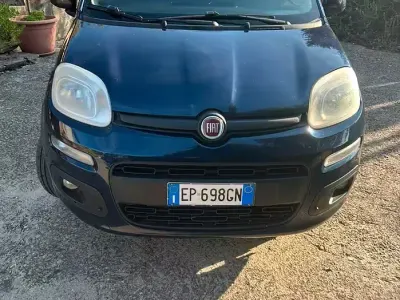 Usata Fiat Panda Lounge 85 CV (62 kW) 2013 Blu Utilitaria