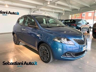 Usata Lancia Ypsilon Gold 69 CV (50 kW) 2023 Blu Utilitaria