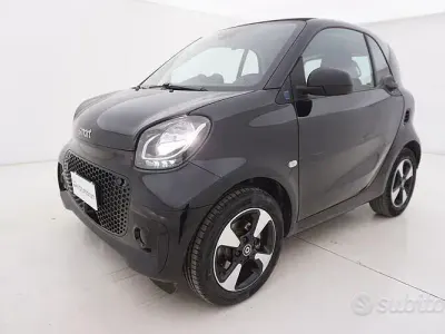 Usata Smart ForTwo Coupé Passion 41 kW (56 CV) 2021 Nero Utilitaria