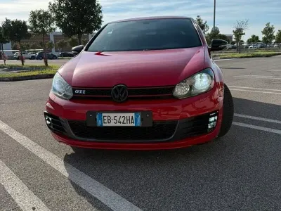 Usata VW Golf VI GTI 210 CV (154 kW) 2010 Rosso Utilitaria
