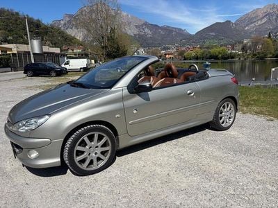 Begagnad Peugeot 206 CC Roland Garros 109 HK (80 kW) 2008 Grå Cab
