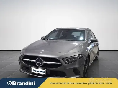 Usata Mercedes A180 116 CV (85 kW) 2021 Grigio Berlina