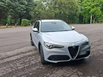 Usata Alfa Romeo Stelvio Sprint 190 CV (139 kW) 2020 Bianco SUV